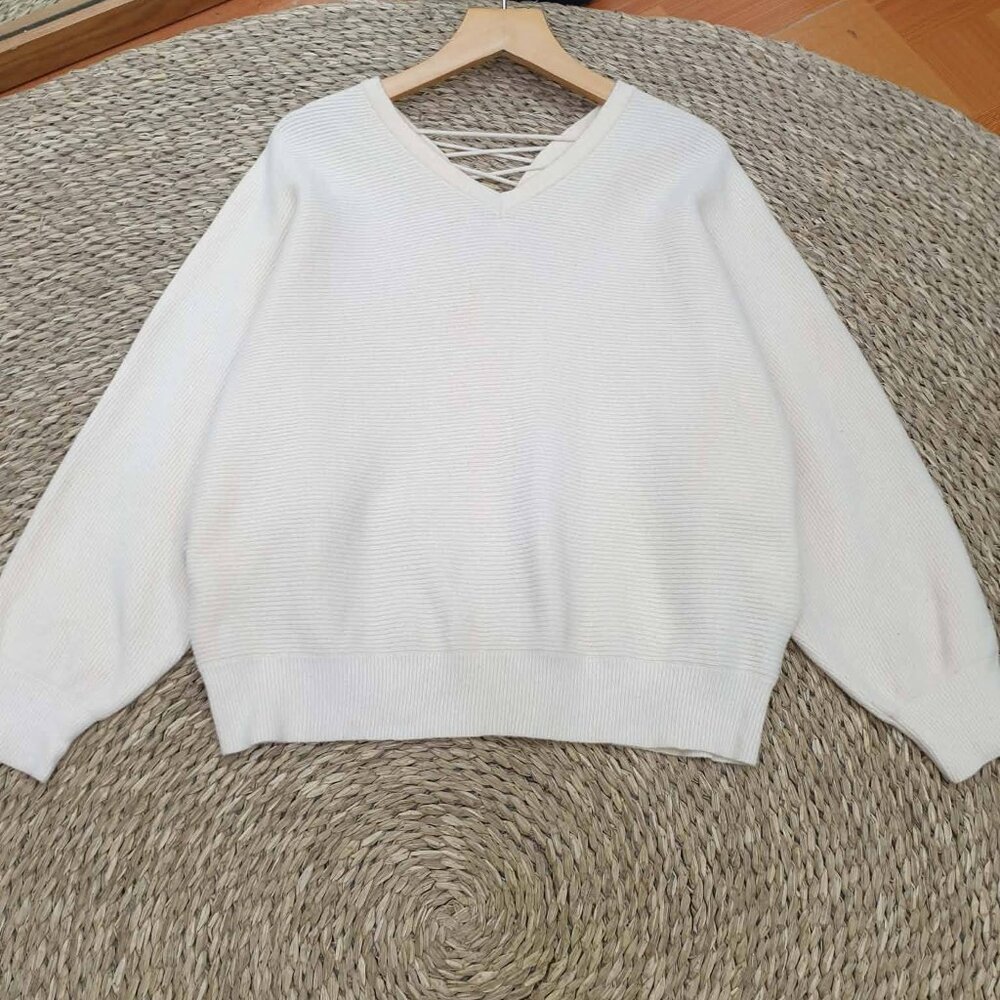 White Ribbed Knit V-Neck Lace Up Back Sweater Soft Cozy Top